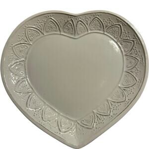 Sweet Ceramics Italy 9” White Heart Embossed Ceramic Plate Replacement Dish